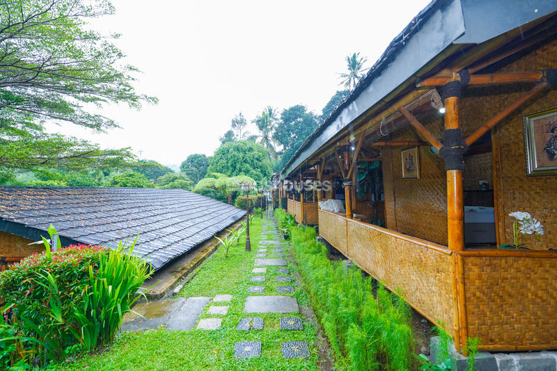 Villa Saung Ibu Bogor
