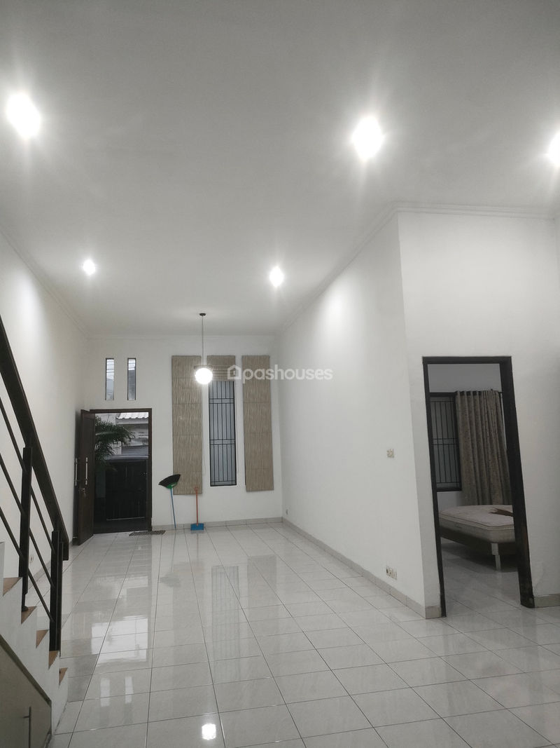 Jalan Mahoni 5 Blok C6 No.7