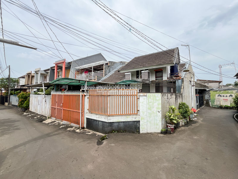 Jalan Mutaqin 3 Blok U No.85 Bekasi
