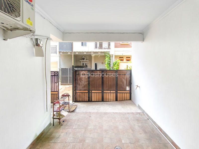 Perumahan Laumar Residence Blok B No.5