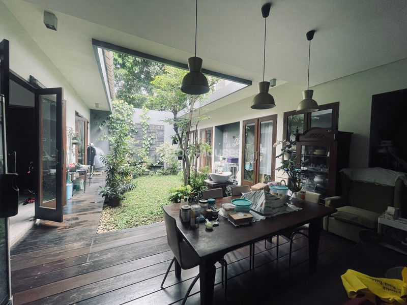 Jalan Flamboyan Raya No.19