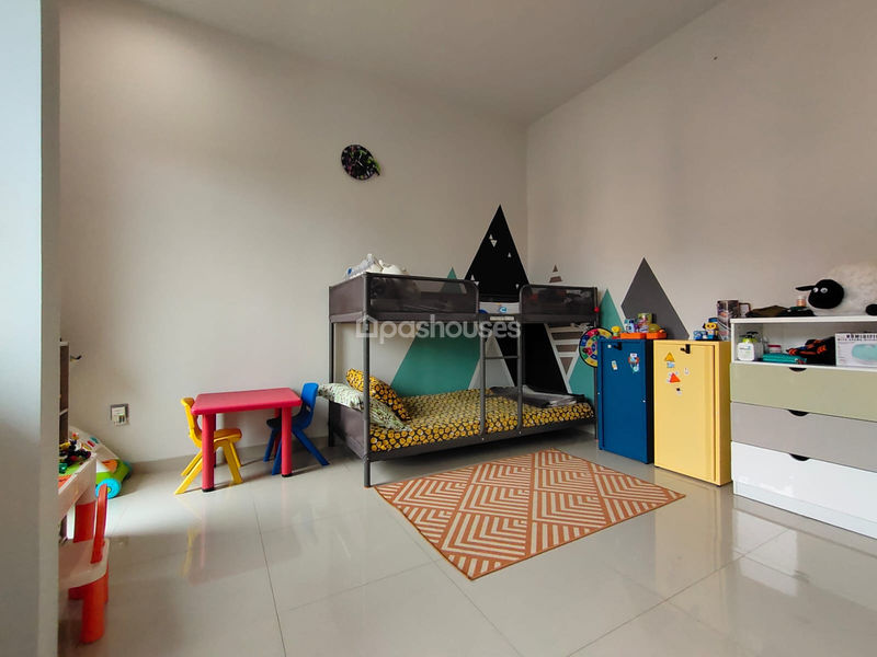 Puri Flamboyan Town House No.11