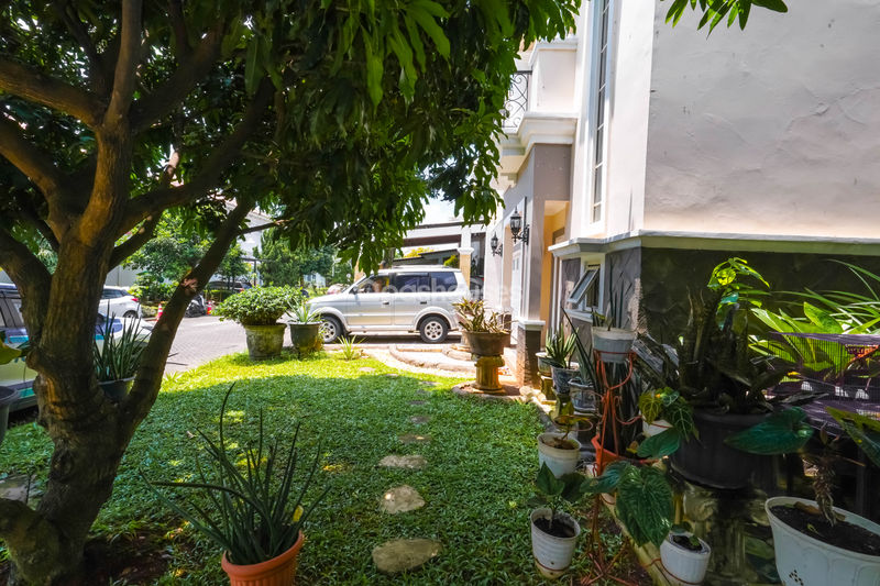 Perumahan Raffles Hills Blok I5