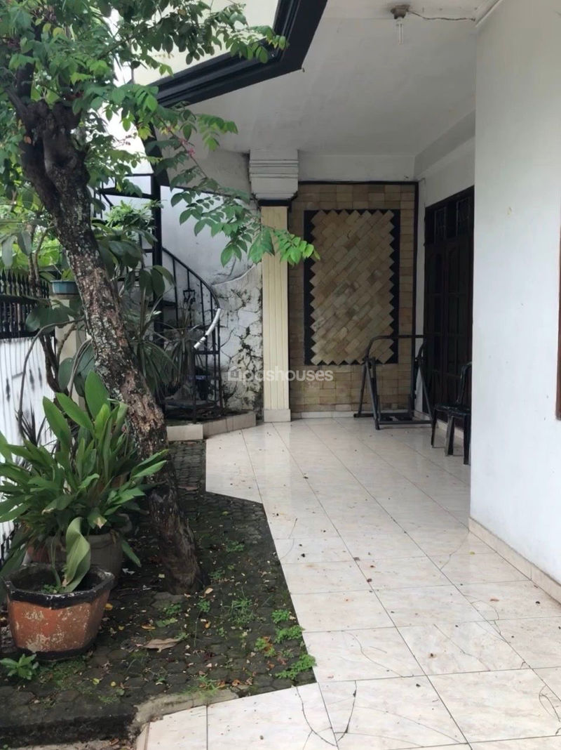 Jalan Anggrek Garuda II Blok I No.33