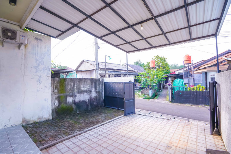 Jalan Makam Pule Depok