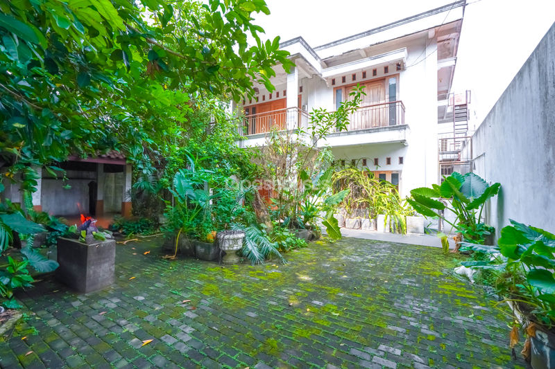 Jalan Raya Depok Sawangan