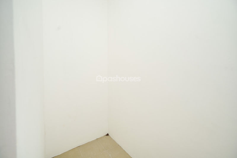 Arya Townhouse 3 Kav 99 No.3