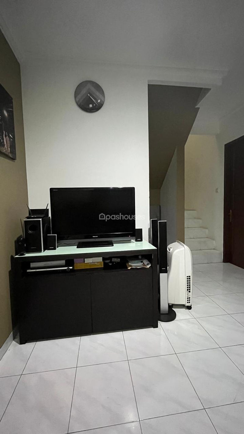 Legenda Wisata Zona Picasso Blok K5/10