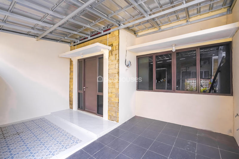 Pesona Duta Town House