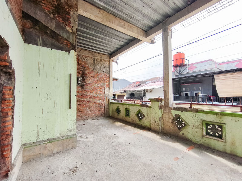 Jalan Sawo VIII Blok SV No.1