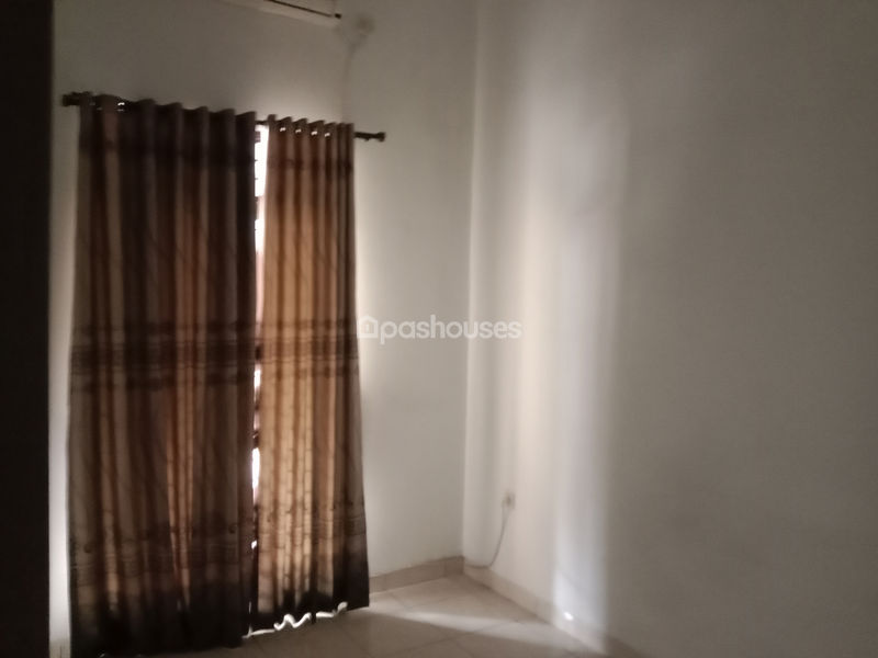 Townhouse Mutiara Pasir Kuda Blok A8