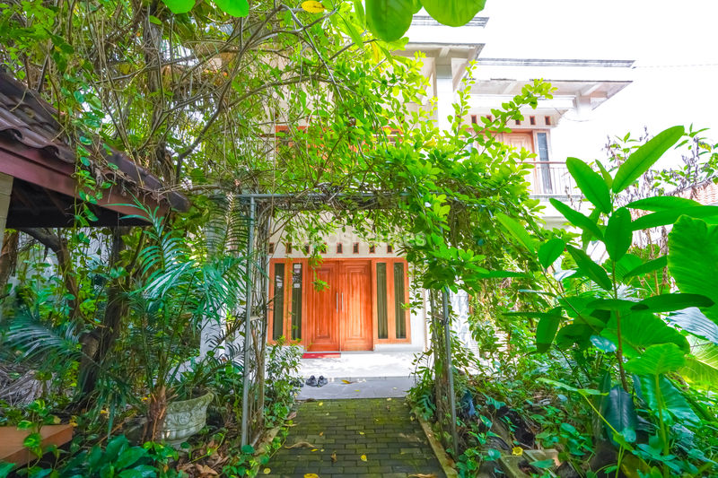 Jalan Raya Depok Sawangan
