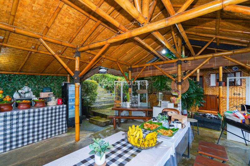 Villa Saung Ibu Bogor