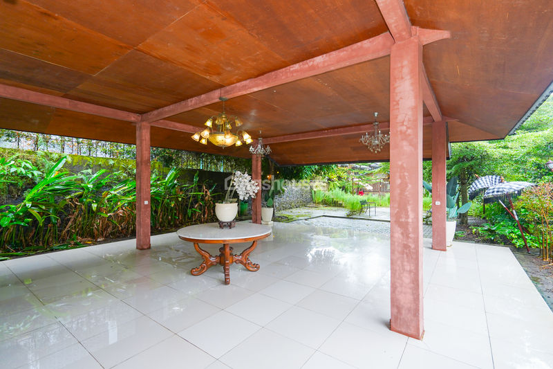 Villa Saung Ibu Bogor