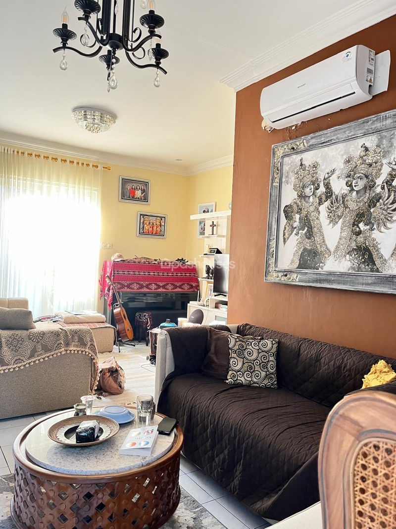 Legenda Wisata Zona Picasso Blok K1 No.16