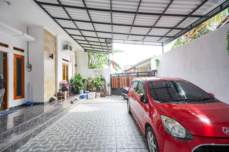 Jalan Sawo Kupu Bombay Depok