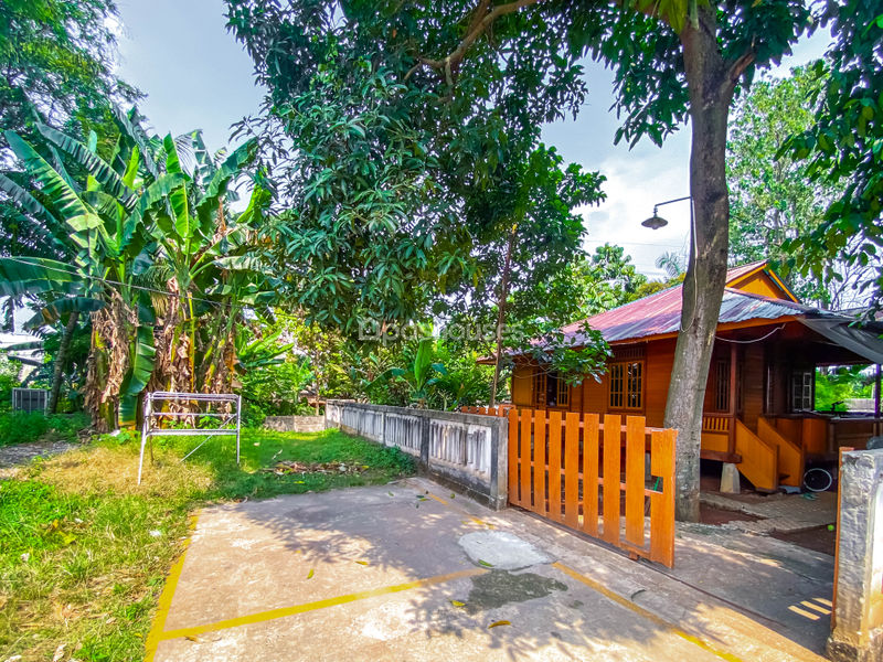 Jalan Nusa Dua Raya Depok