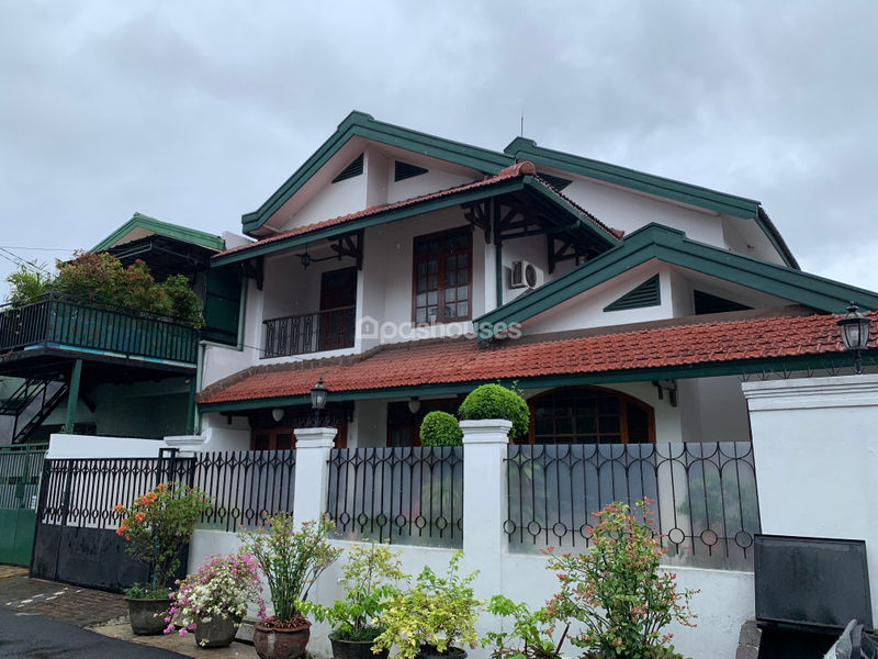 Perumahan Bukit Cirendeu II No. 6