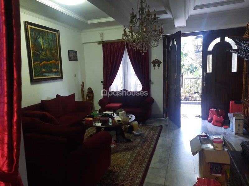Perumahan Giri Loka 1 Blok F No.14