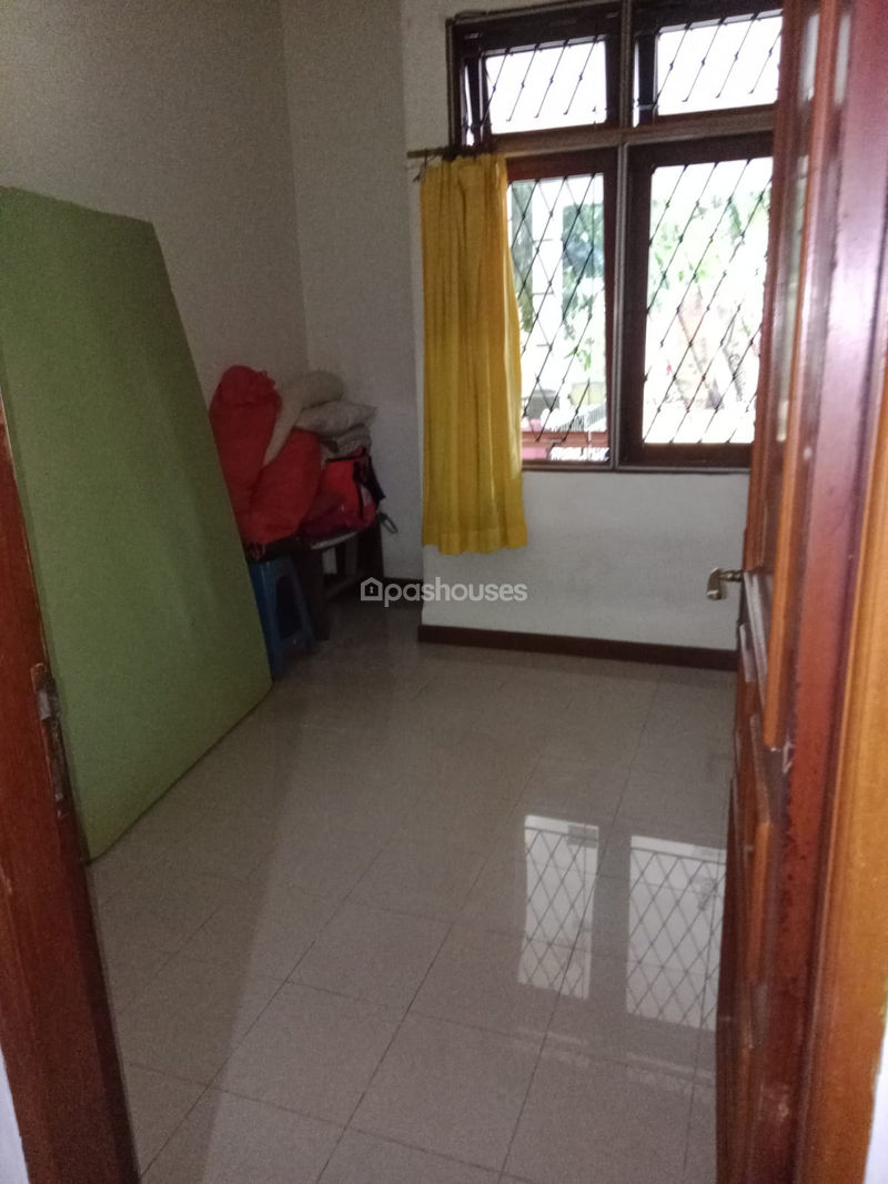 Komplek Mutiara Depok Blok EC No.8