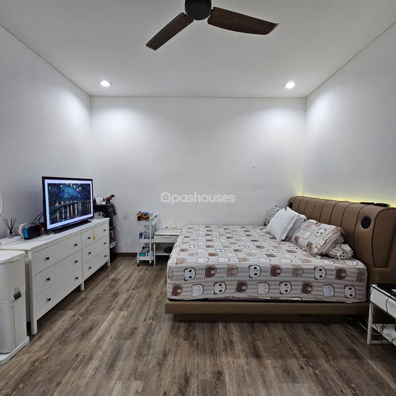 Perumahan Metland Menteng Cluster Victoria Blok G6 No.1