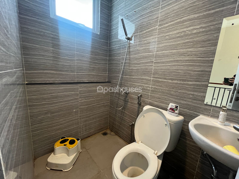Grand Wisata Cluster Water Terrace Blok BE23 No.9