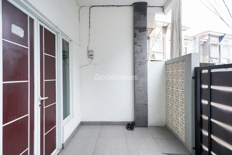 Taman Harapan Baru Blok V1 No.49