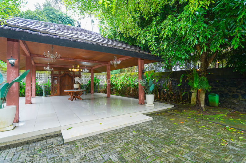 Villa Saung Ibu Bogor