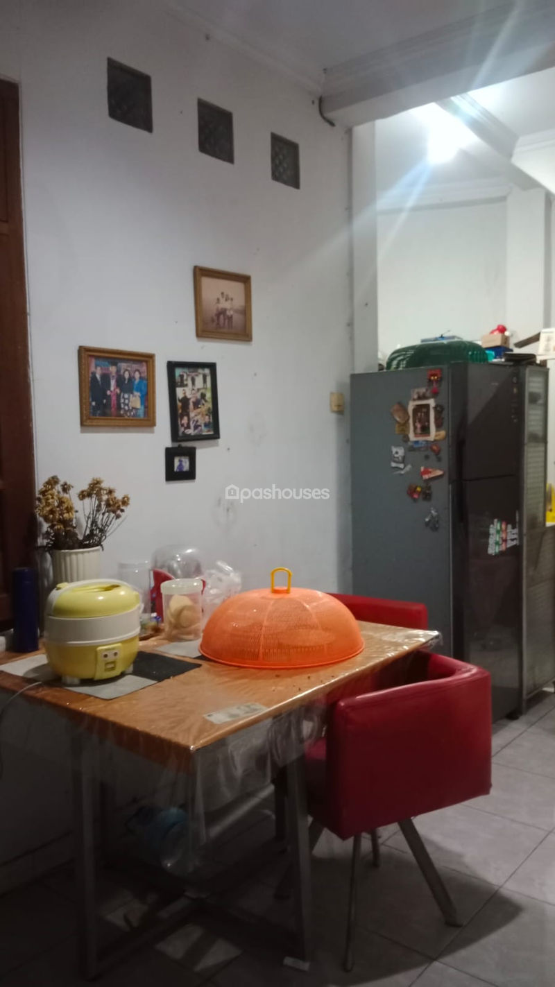 Perumahan Villa Kali Sari Blok B No.22