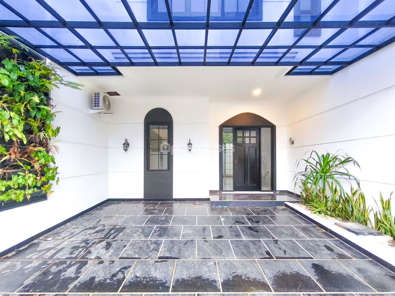 Jalan Saari Kelapa Dua