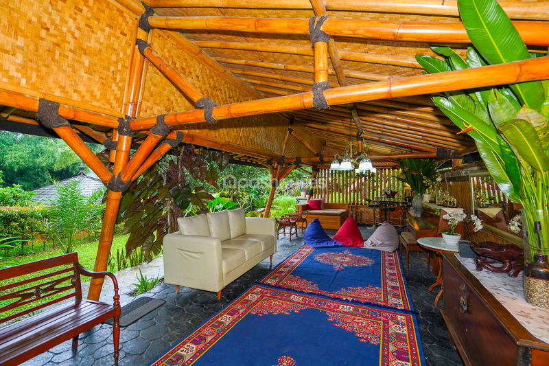 Villa Saung Ibu Bogor