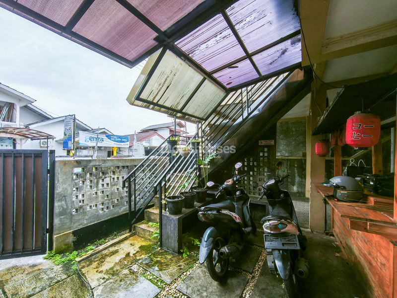 Jalan Palayu Raya No.11