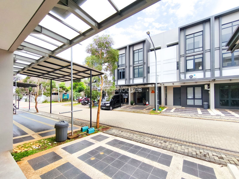 Latinos Business District BSD City Blok B12 No.5