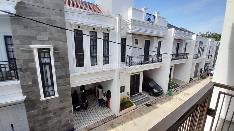 Jalan Bukit Sikumbang Depok