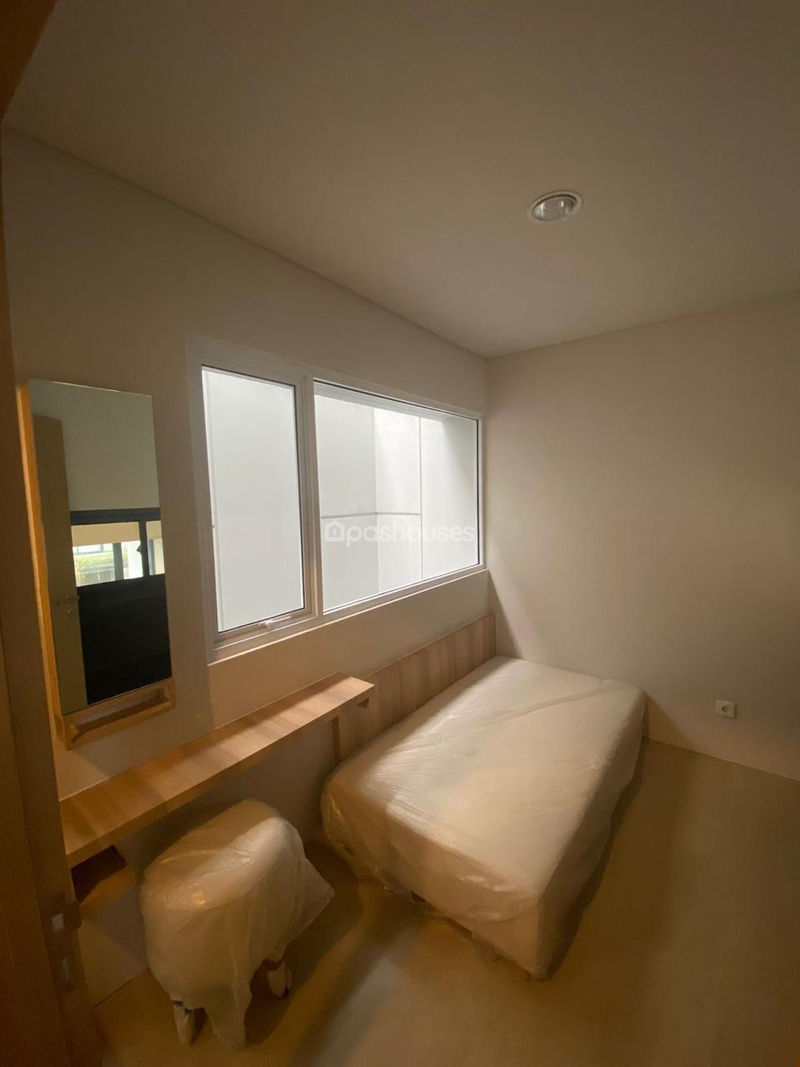 Perumahan Greenwich Park Cluster Imajihaus Blok E11 No.19