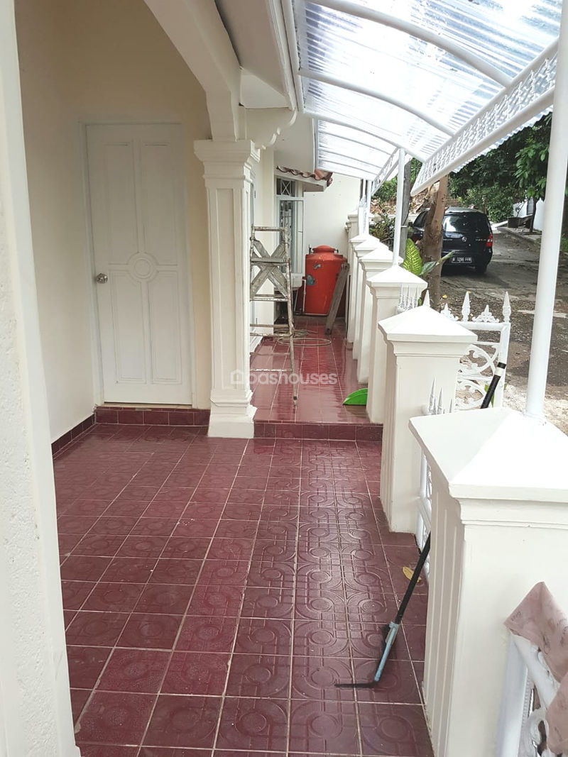 Jalan Villa Kalisari