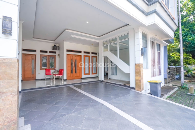 Perumahan Puri Gading Villa Tampak Siring Blok B4