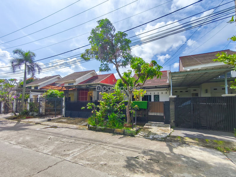 Bukit Cimanggu City Blok V4 No.8