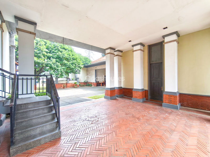 Jalan Taman Mercurius No.6 Ciputat Timur