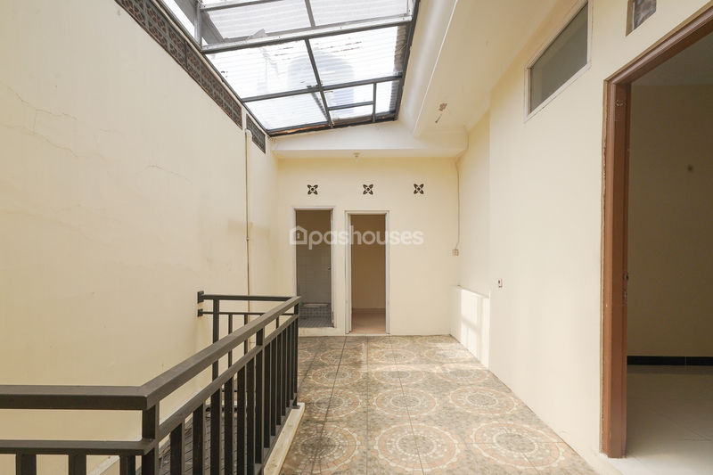 Perumahan Jatiwaringin Mansion No. 35