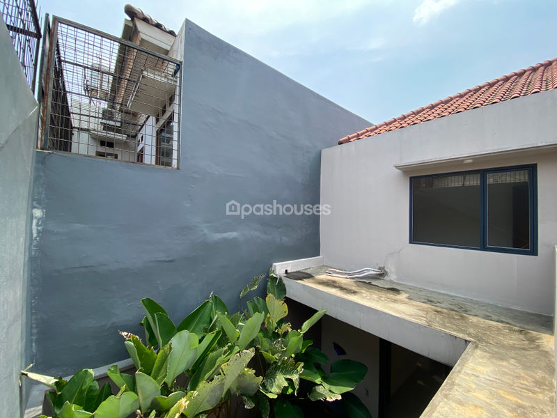 Legenda Wisata Zona Colombus Blok B15 No.5