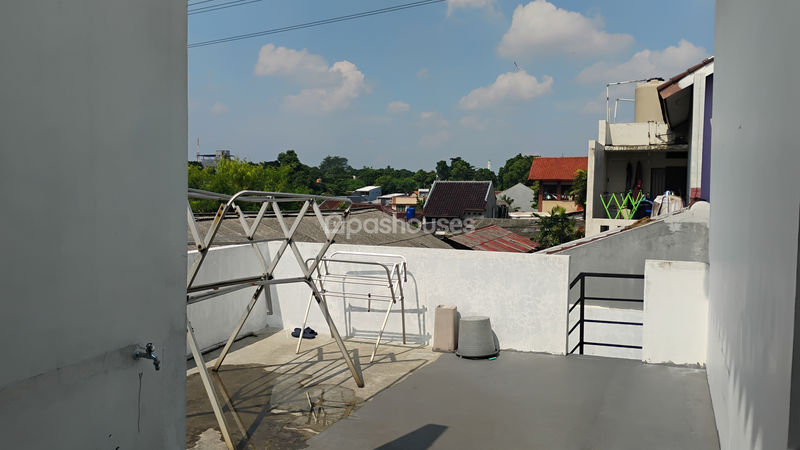 Perumahan D' Crown Residence No.27