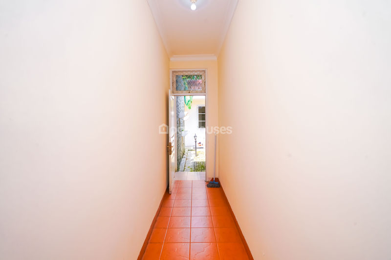 Jalan Bukit Cinere Blok C117