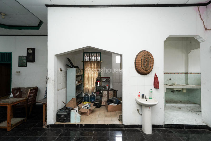 Jalan Alexindo No.11 Bekasi