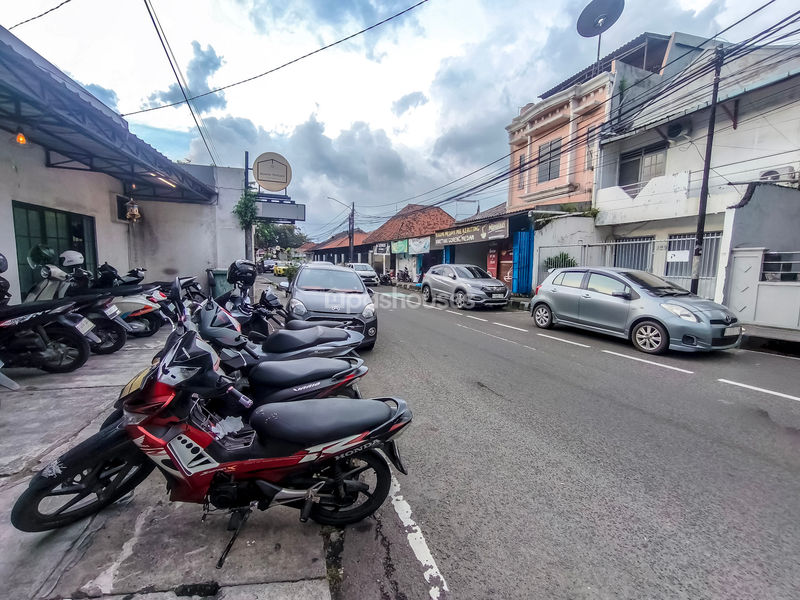 Jalan MT Haryono No.37 Tangerang