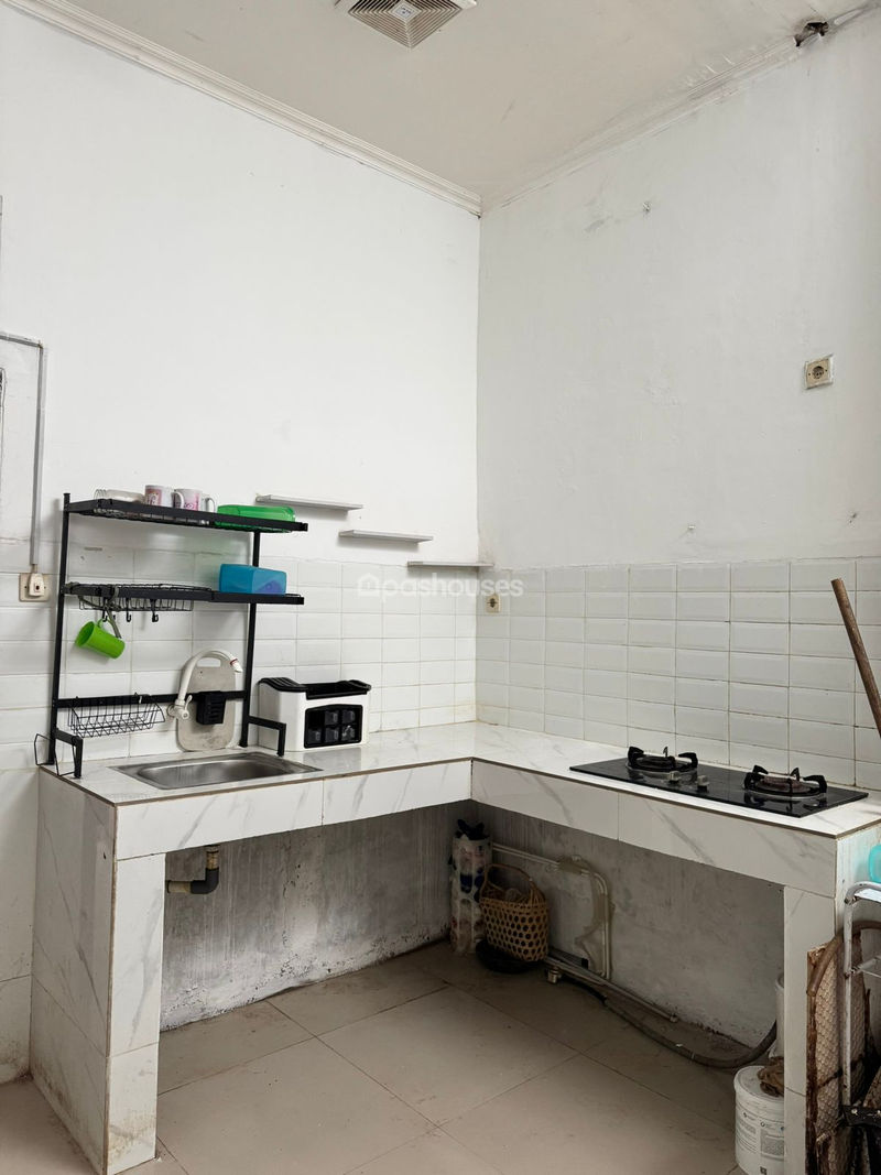 Perumahan Diamond Lake Side Blok N No.11