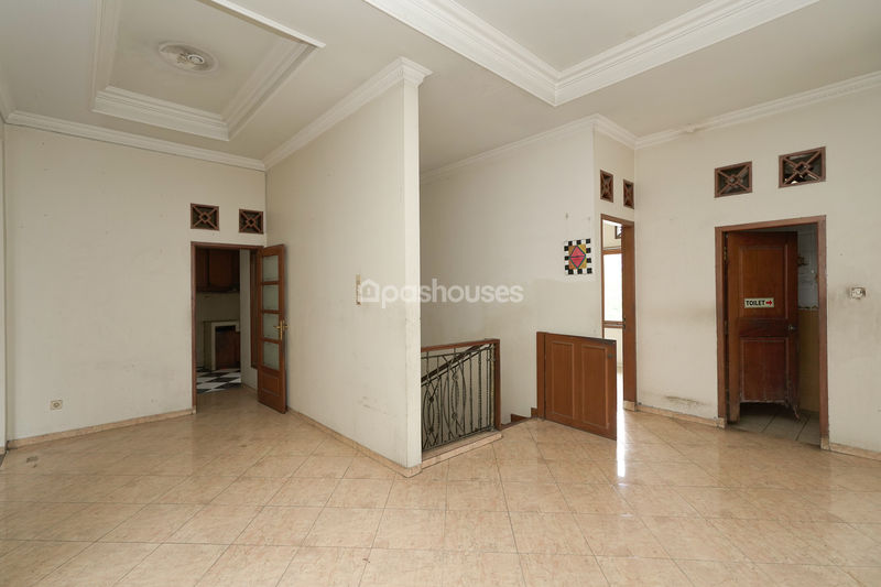 Citra Gran Cibubur Cluster Nusa Dua Blok B8 No.27