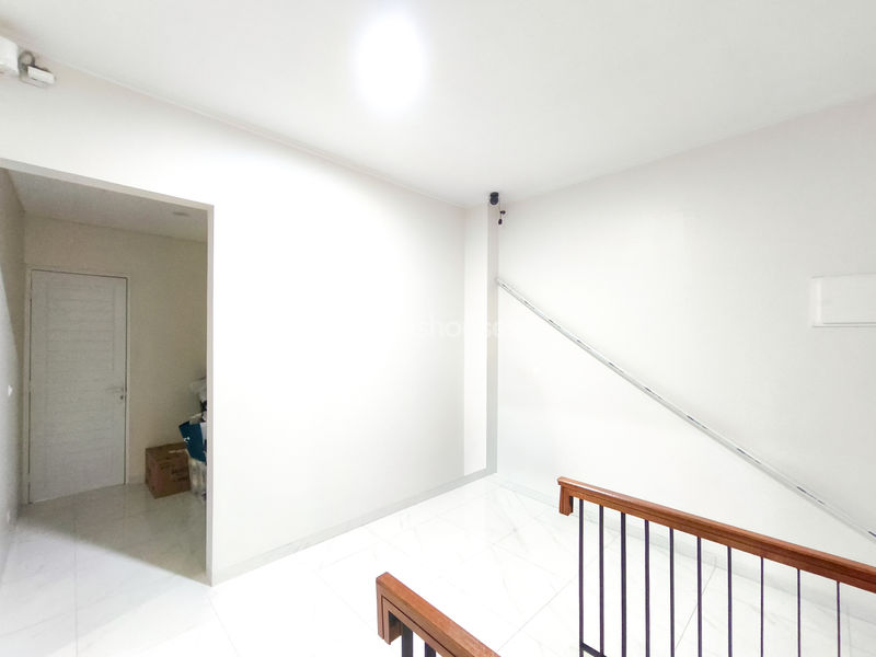 Perumahan Suvarna Sutera Cluster Andara