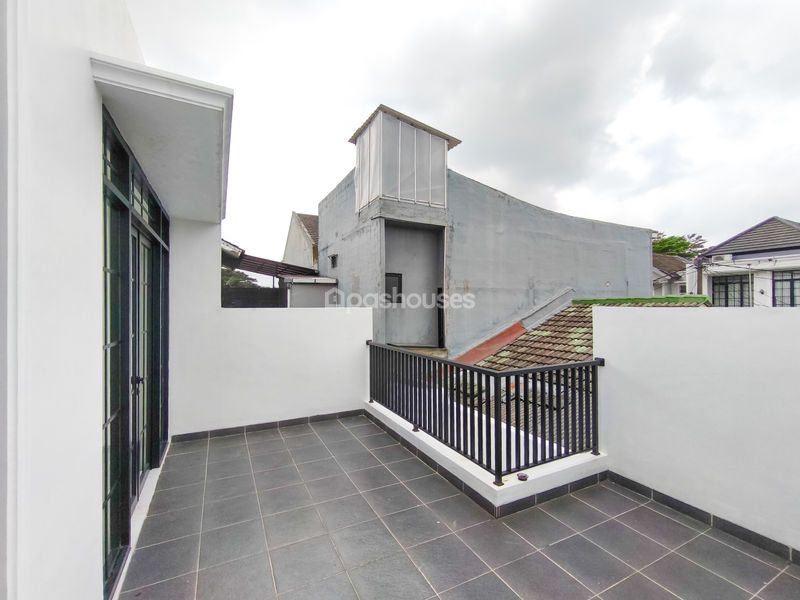 Kencana Loka BSD Sektor 12.5 Blok V2