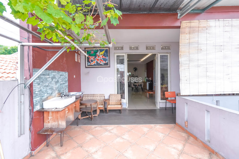Jalan Witana Harja